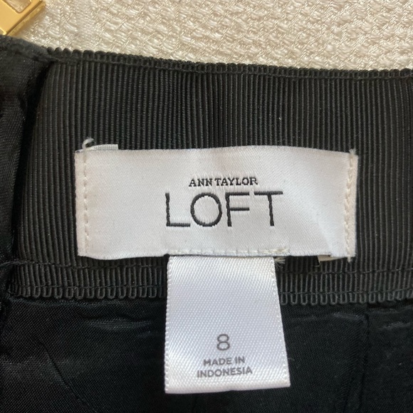 Beautiful black and gold LOFT holiday / party mini skirt - ladies 8 - Picture 6 of 7